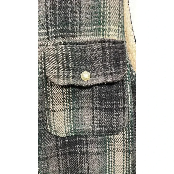 Vintage Men's Warm American Eagle Outfitters Plaid Flannel Sherpa Vest Size  M/L - Picture 4 of 7